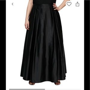 AlexEvening Black Plus Size Ball Gown Skirt